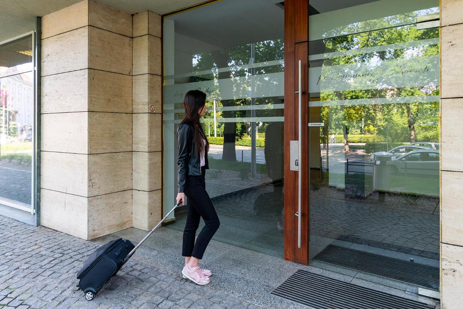 Apartament Rondo Verona - Free, Secure Parking For Guests ヴロツワフ エクステリア 写真